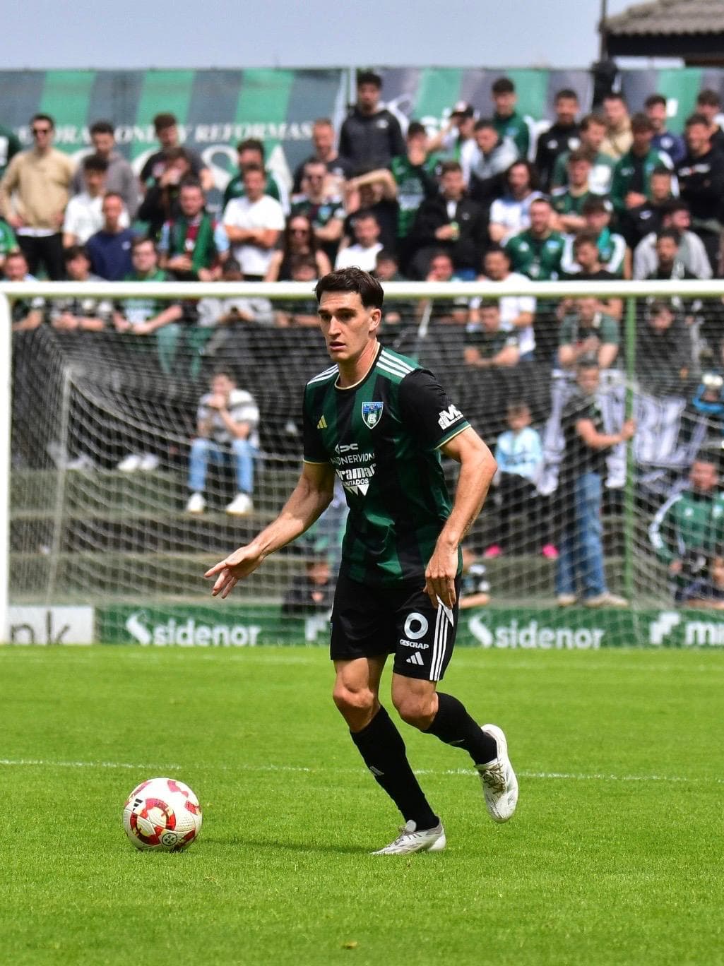 Adrián Gómez — Especialista en Talento y Alto Rendimiento